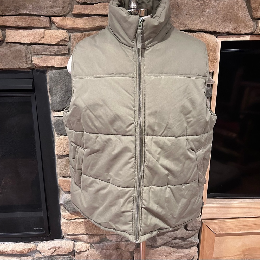 Men's Stitch Olive Puffer Vest‎ men’s size